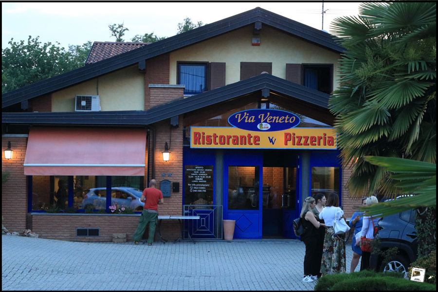 2022-05-26_20-57-09-Ligurien-Ristaurante-Pizzeria-Via-Veneto 2022-05-26_20-57-09-Ligurien-Ristaurante-Pizzeria-Via-Veneto